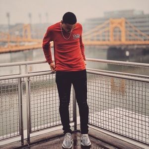 Meet your Posher, Tom